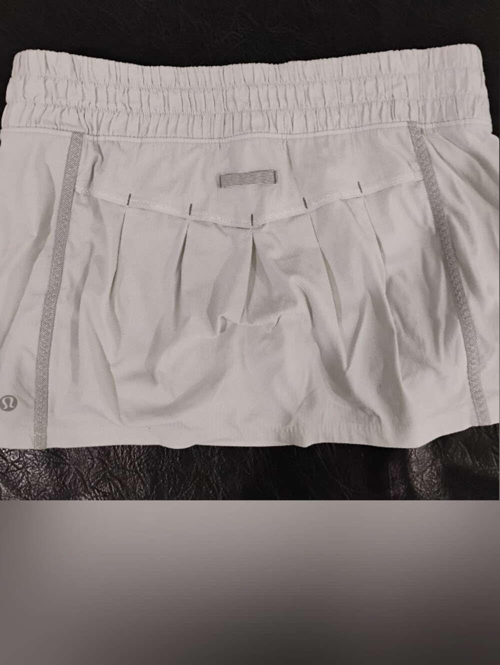 Lululemon 6 Gray Athletic Skirt